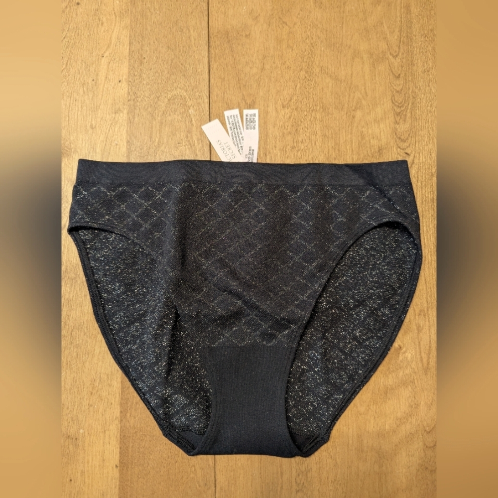 3/$14 NWT Victoria's Secret Black Patterned Women's Seamless High Leg Briefs